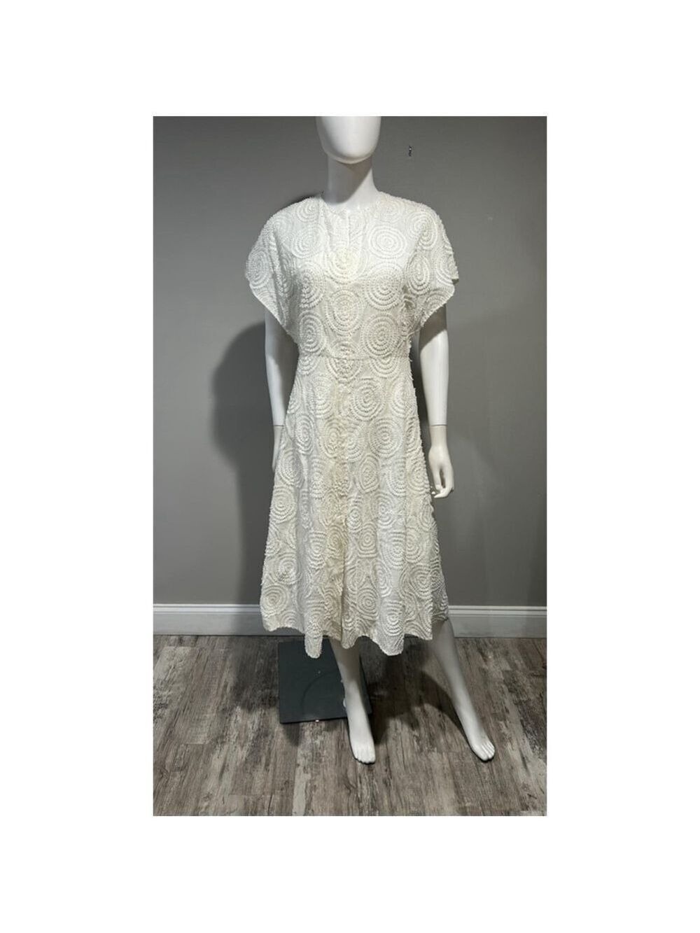 Akris Punto Cream Circle Loop Embroidery Dress Size 6 ** no belt - Picture 4 of 9